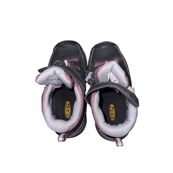 Keen Kids Black and Pink Boots - Picture 5 of 5